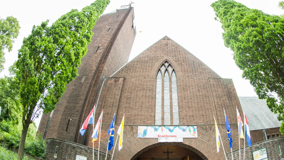 foto parochie overhoven 1 entree heilig hartkerk