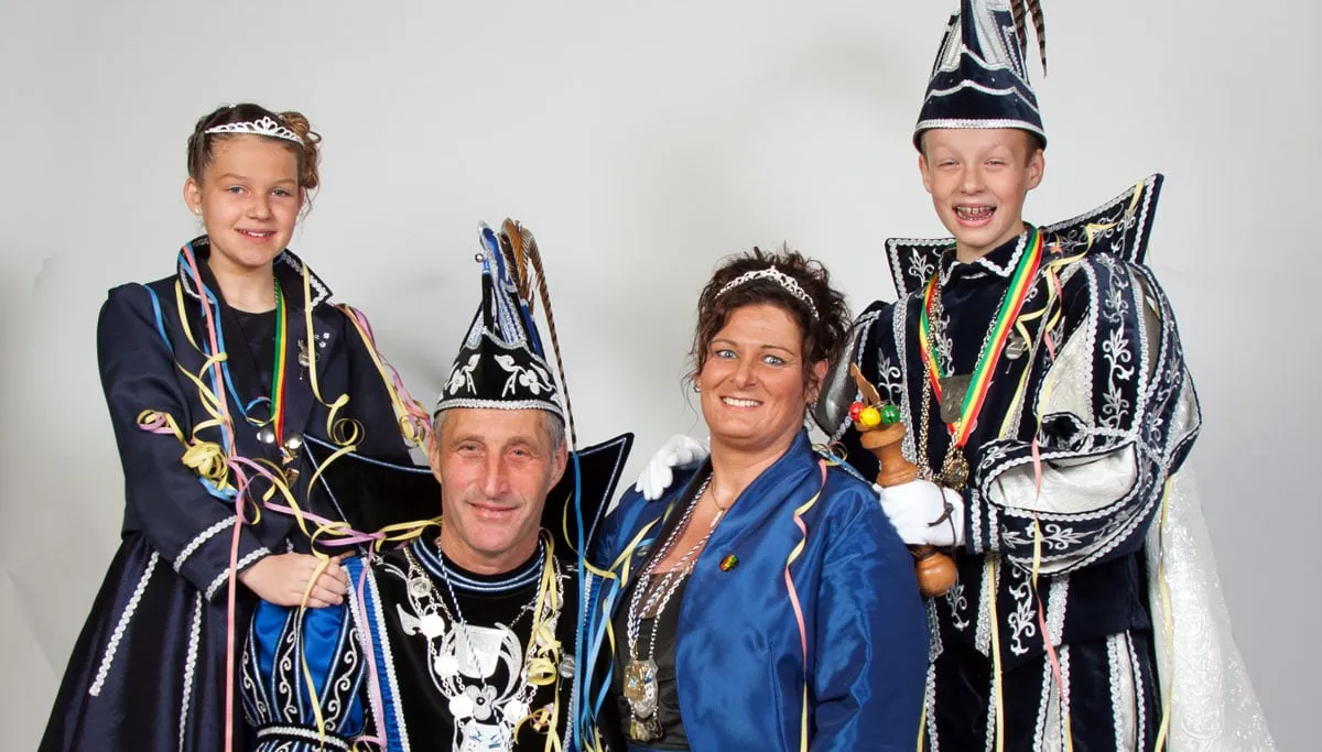 foto prinsenparen 2016 2017 002 ad i wendy en siem en puk