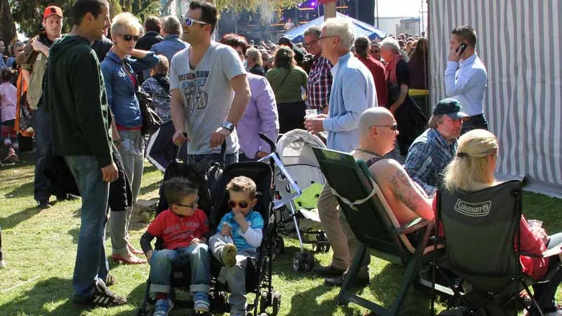 fpmi5je65xnfuxlg1sw0rvr09 mamas prid publiek 16 9