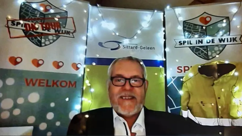 francois mostard tijdens uitzending verkiezing ambtenaar van het jaar