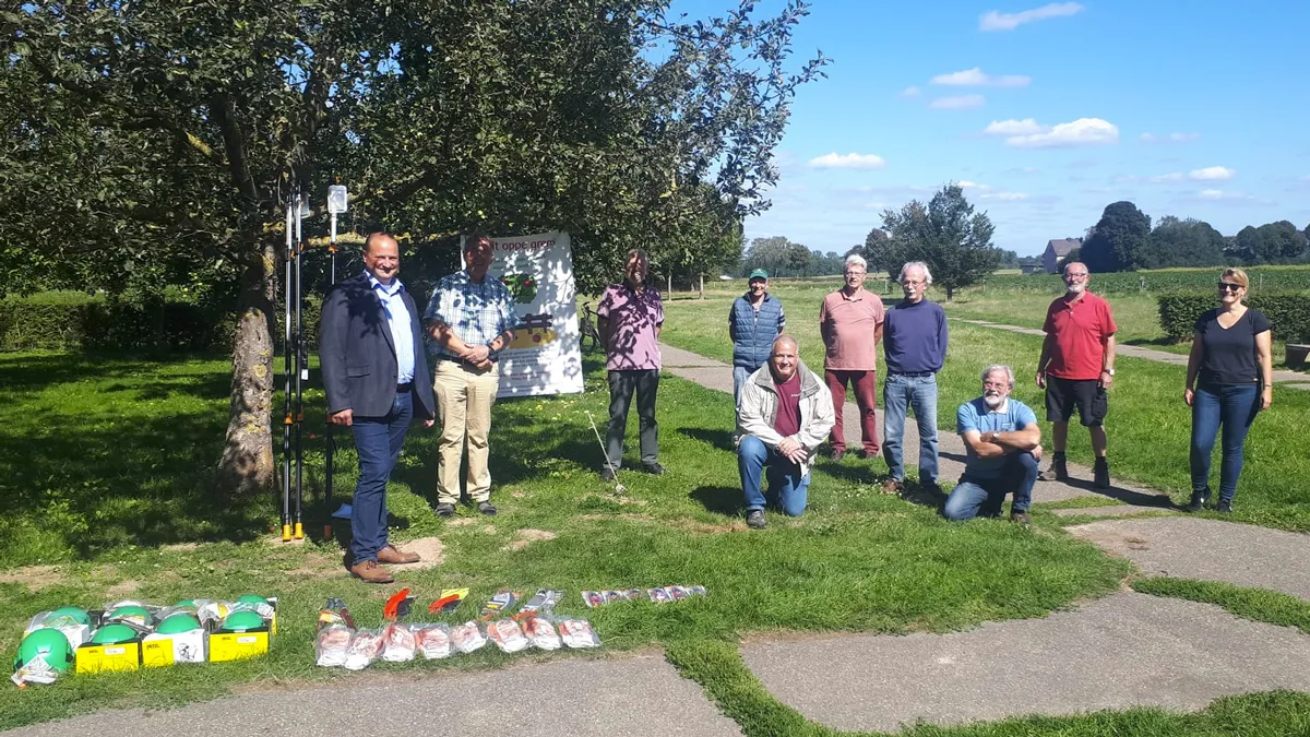 fruit op de grens nieuw gereedschap foto francois mostard