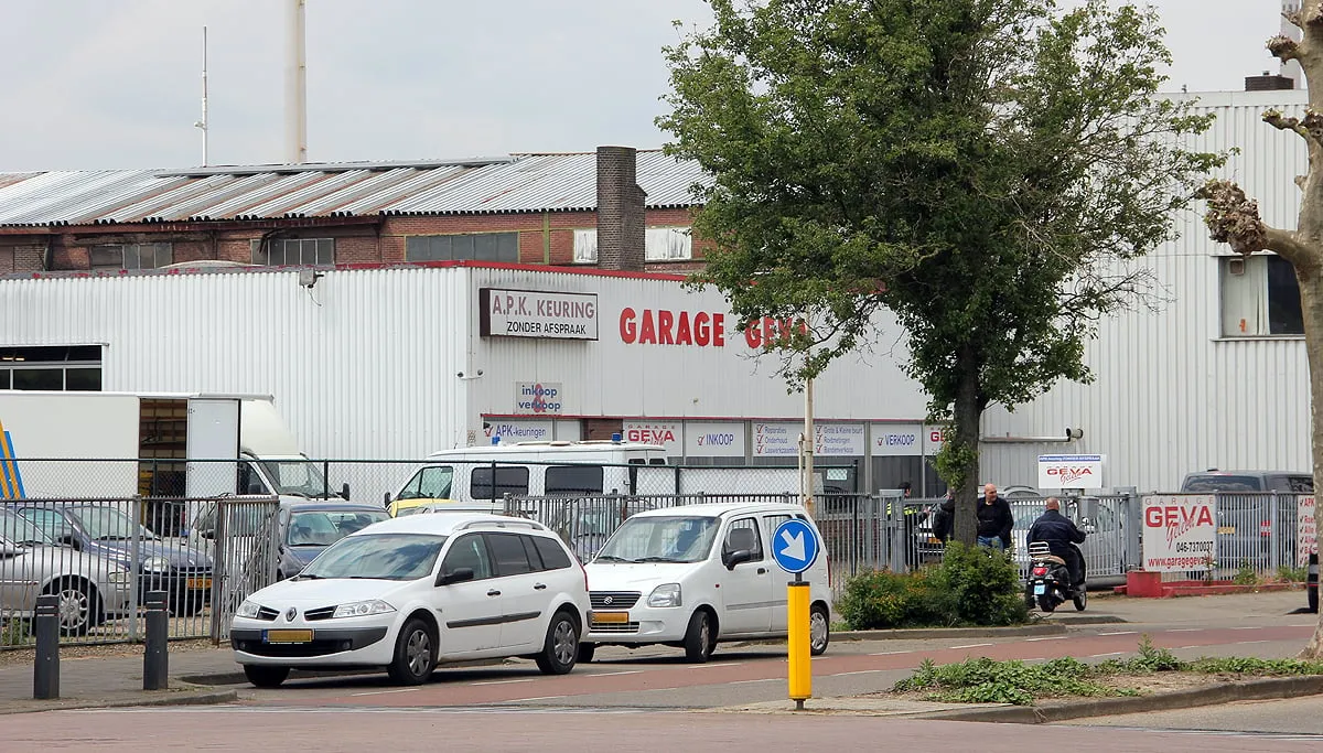 garage geva geleen politie inval
