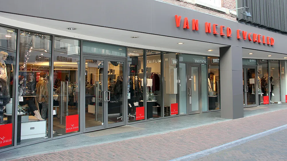 geb28uo45vrjd8lb4tvtkciq7 van neer eyckeler 2014