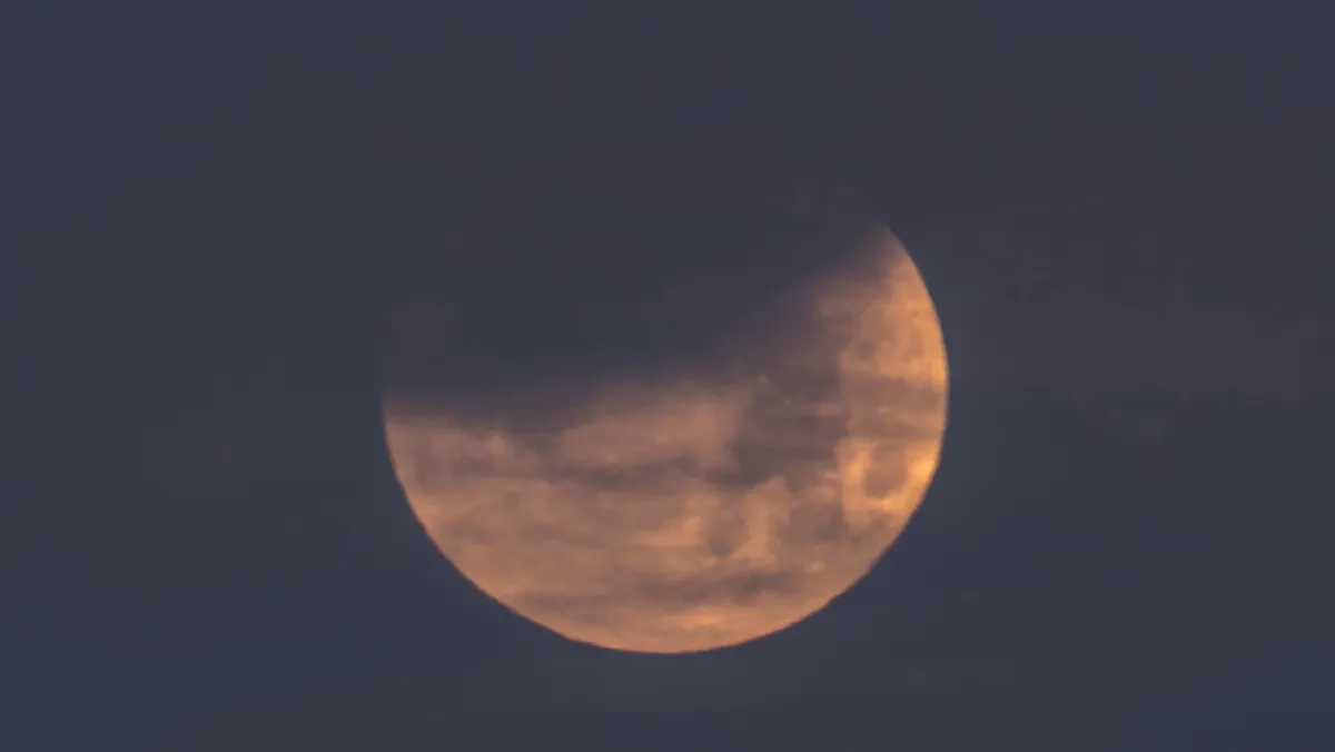 gedeeltelijk maansverduistering