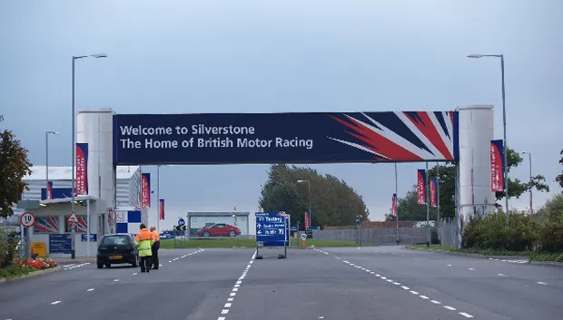 geograph 250108 by tony underwood ingang silverstone