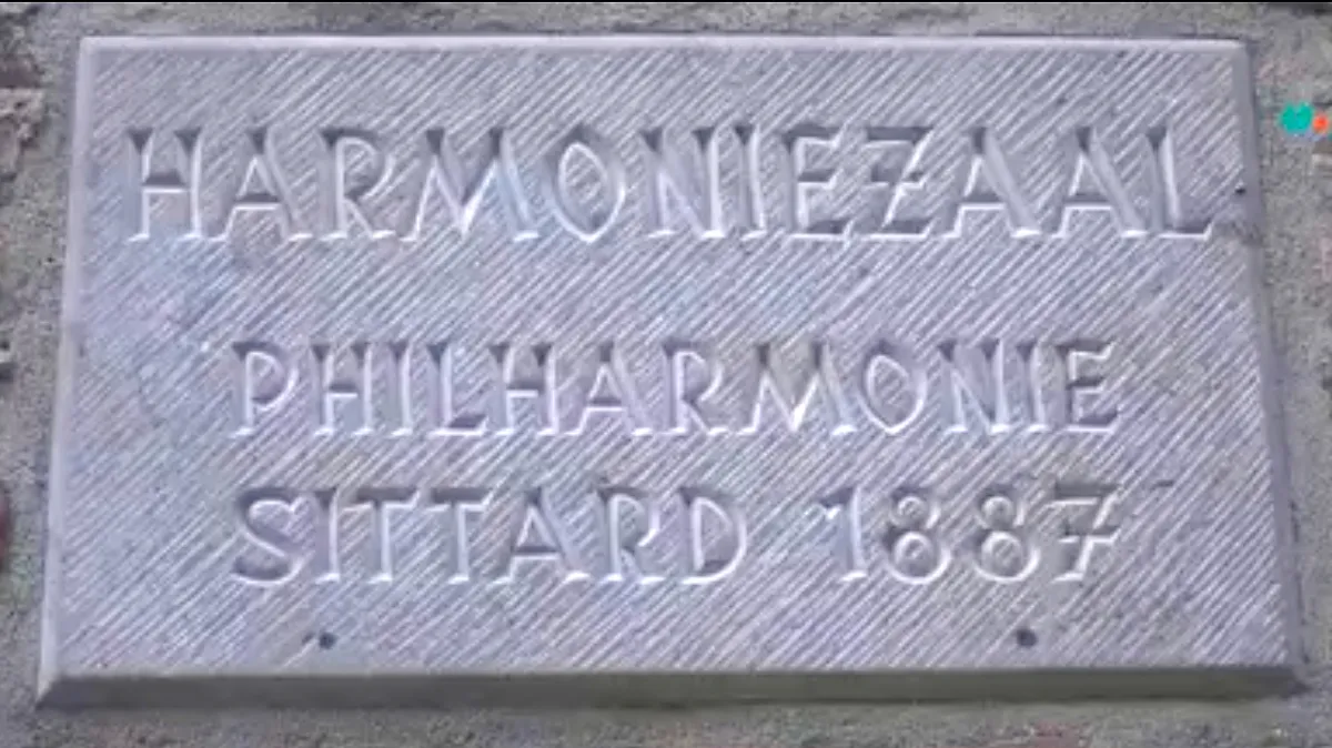 gevelsteen philharmoniezaal