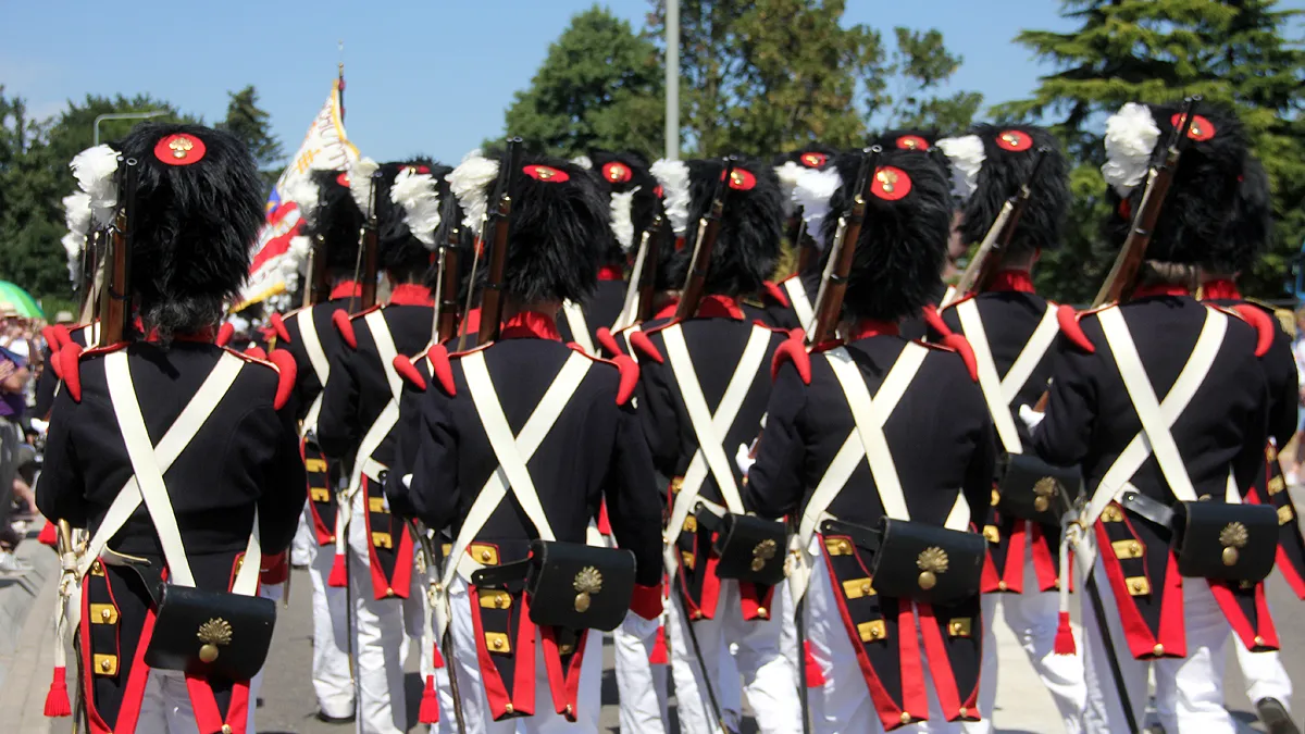 geweerdragers bij een schutterij tijdens een schuttersfeest