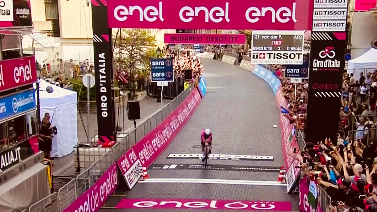giro 2022 02 finish van der poel