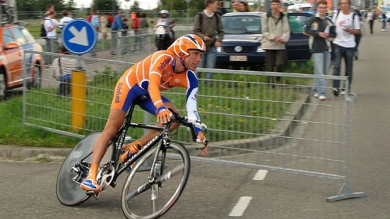 gkost00zn7ub68i39ix3miok1 michael boogerd w