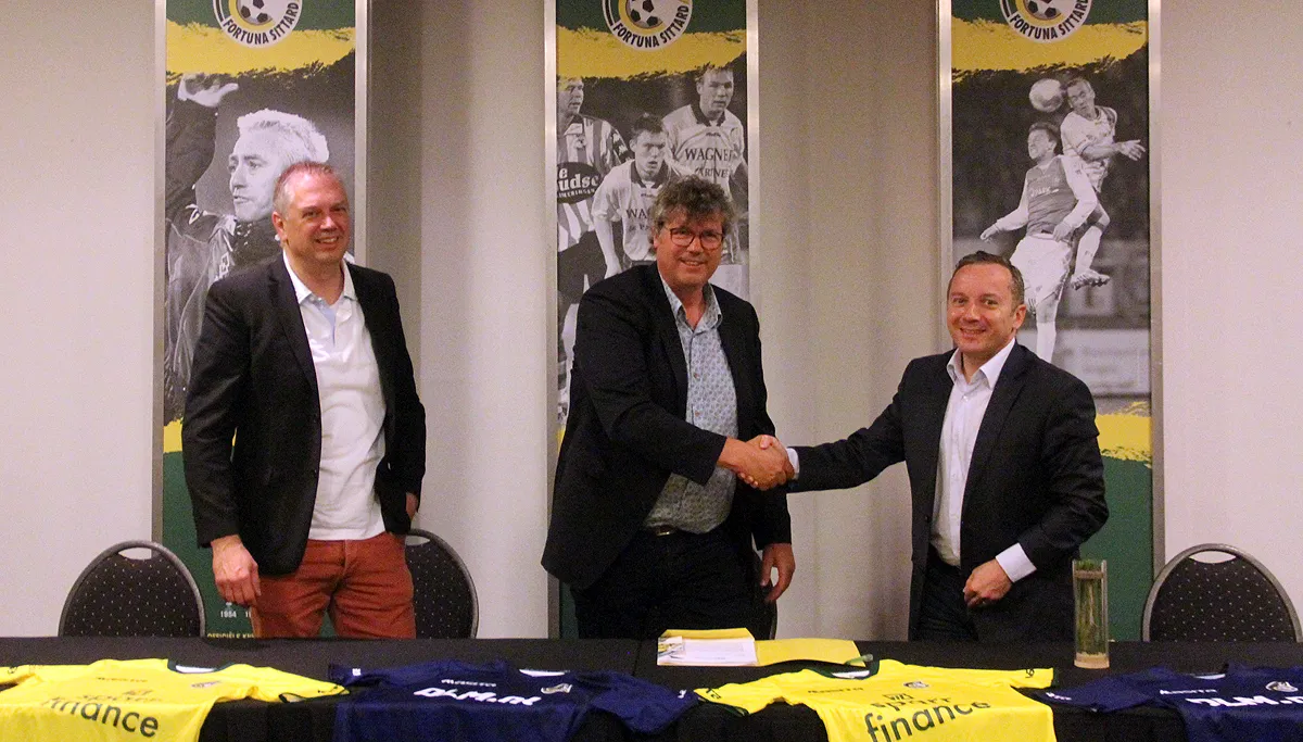 grasmat tarkett contract getekend