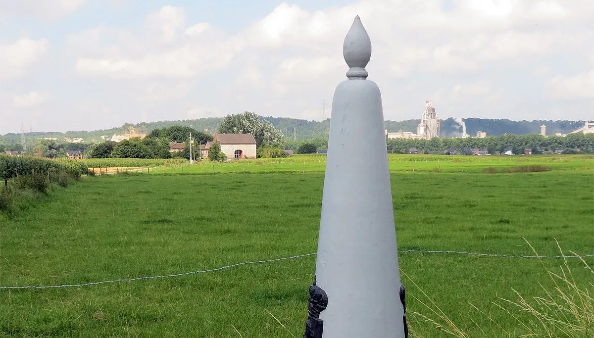 grenspaal bij eijsden