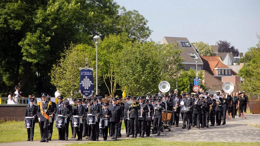 harmonie sint joseph sacramentsprocessie 2019