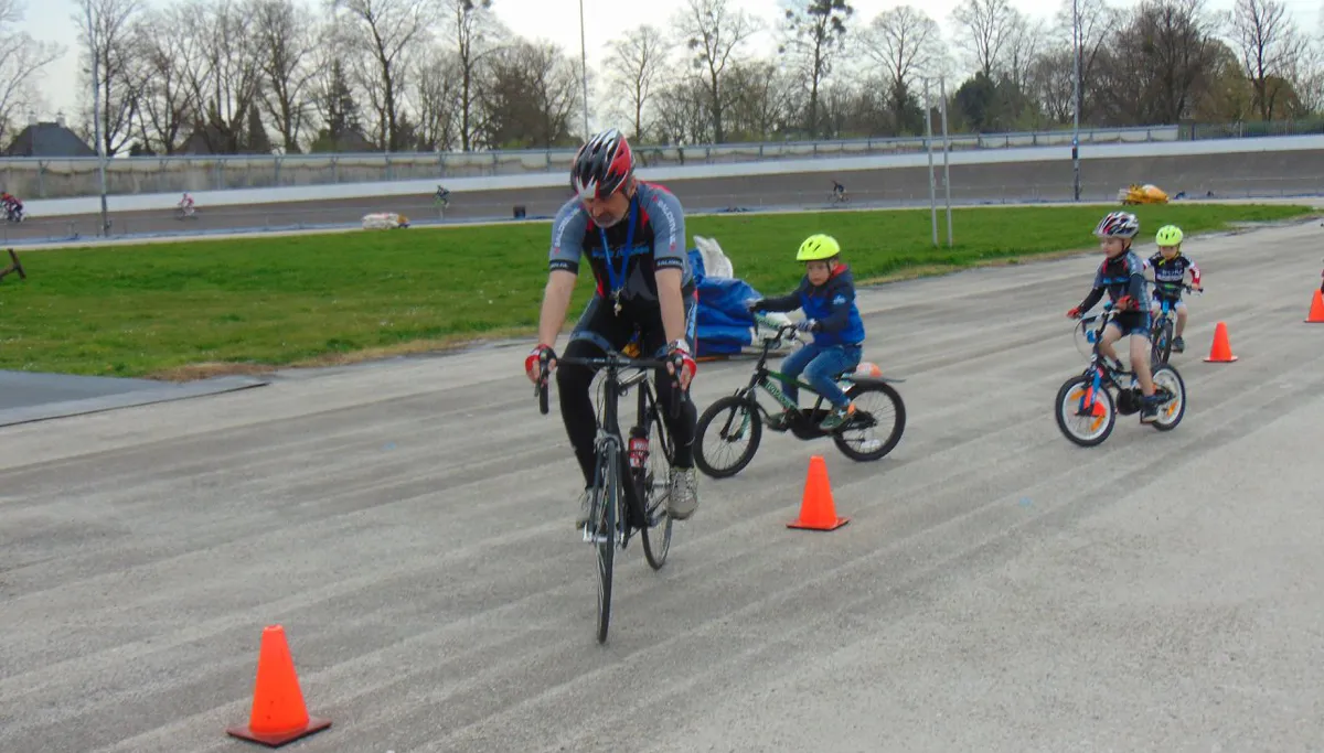 harrie arets fotografie fietsbehendigheidsles wielerbaan geleen 1