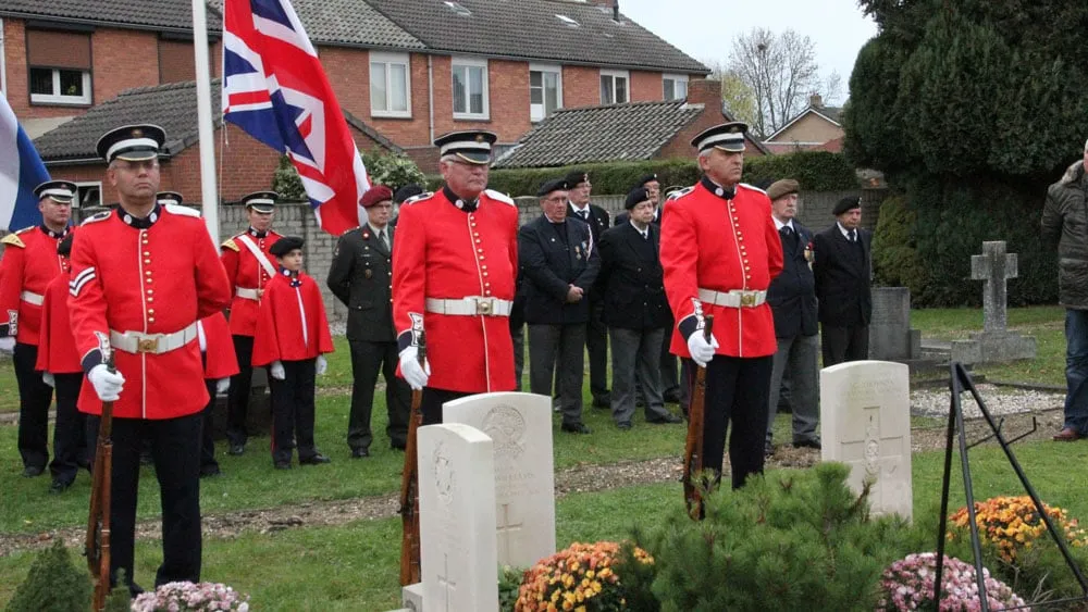herdenking britse militairen in born 2013