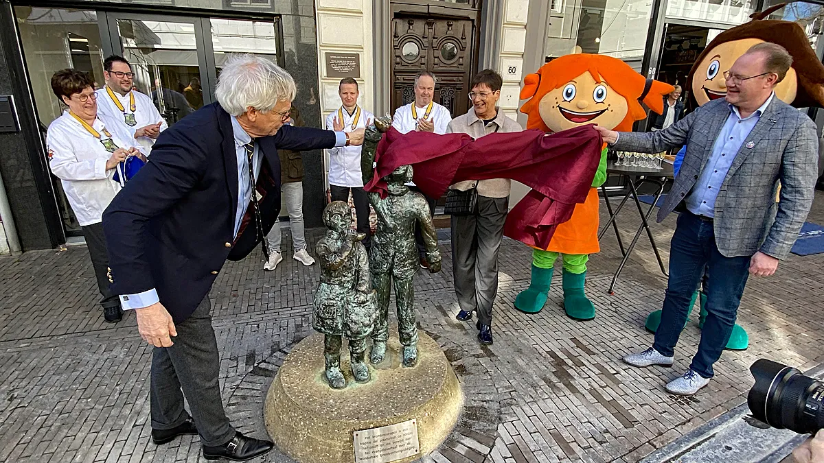 heronthulling beeld krombroodrapen