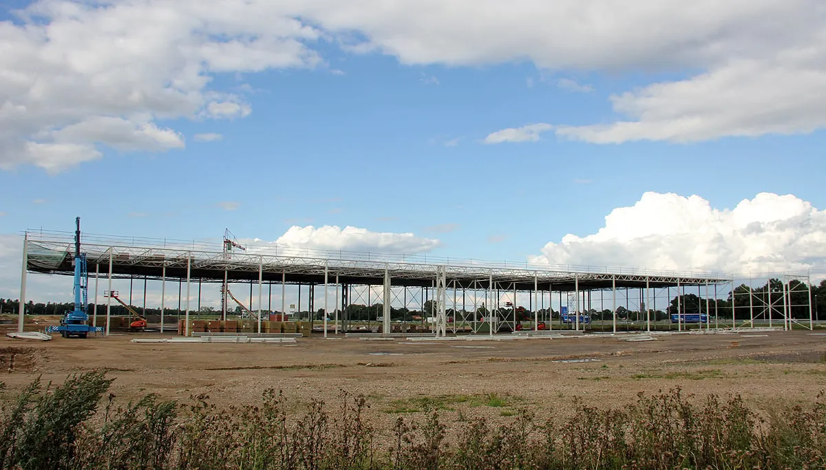 holtum noord expeditiecentrum leeyen