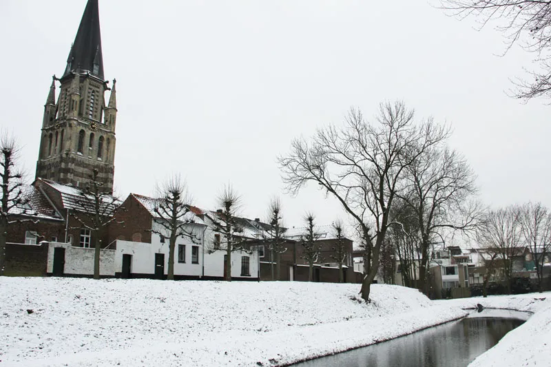 hyak2v3p2kyh6hxiisy6jxlgg winter 2013 gracht begijnenhofwal geen ijs