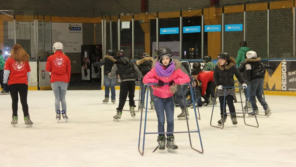 ib3djawnnurwbie1829j9o90d sportdag bso glanerbrook schaatsen