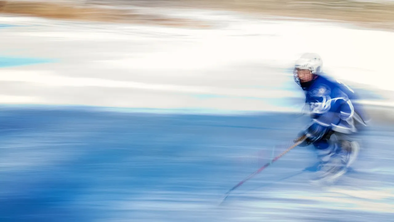 ice hockey 600267 1280 cc0 pixabay