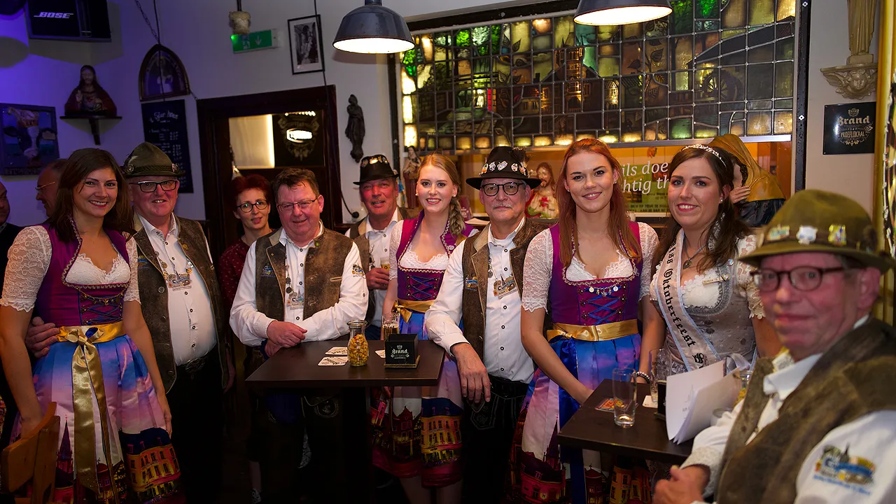 ich hawt van t oktoberfees in zitterd