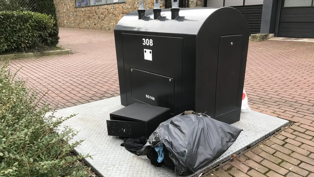 illegaal storten bijplaatsen van afval