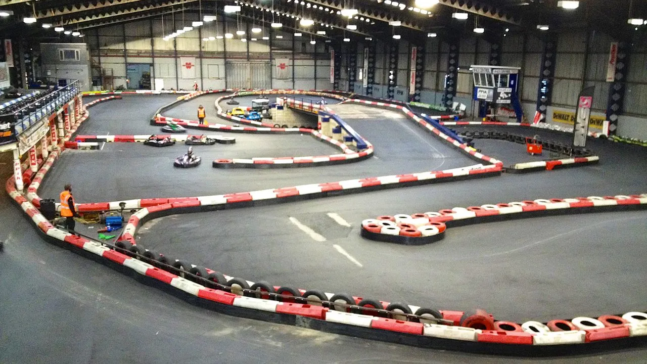 indoor karting photograph by mike peel wwwmikepeelnet cc by sa 40 https creativecommonsorglicensesby sa40