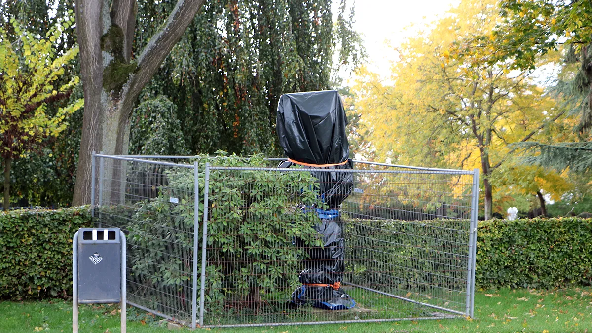 ingepakte kruisbeeld geleen