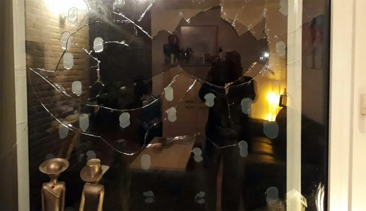 ingeworpen voorruit nieuwstadt