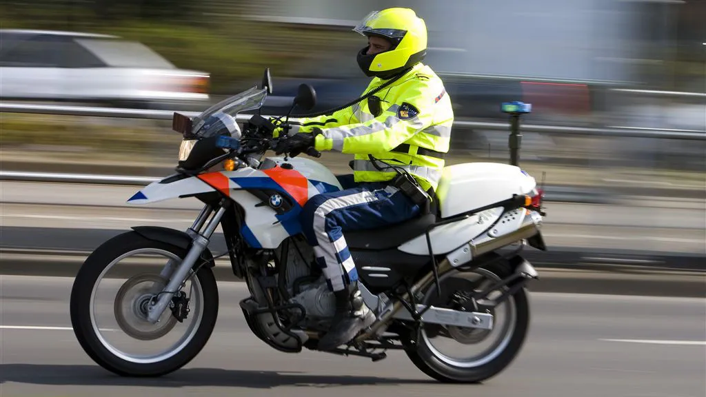 jo4qe1i6id5w1buxym79j6wap politiemotoragentpolitiemotormotordienderagenthulpdiensten