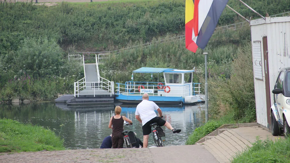 jtlvufdl5vff427pxm58rlhbc voetveerbeeg12 klein 16 9