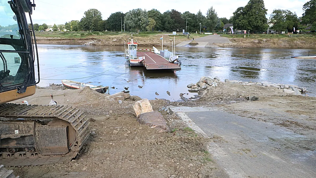 kapotte veerstoep bij meeswijk