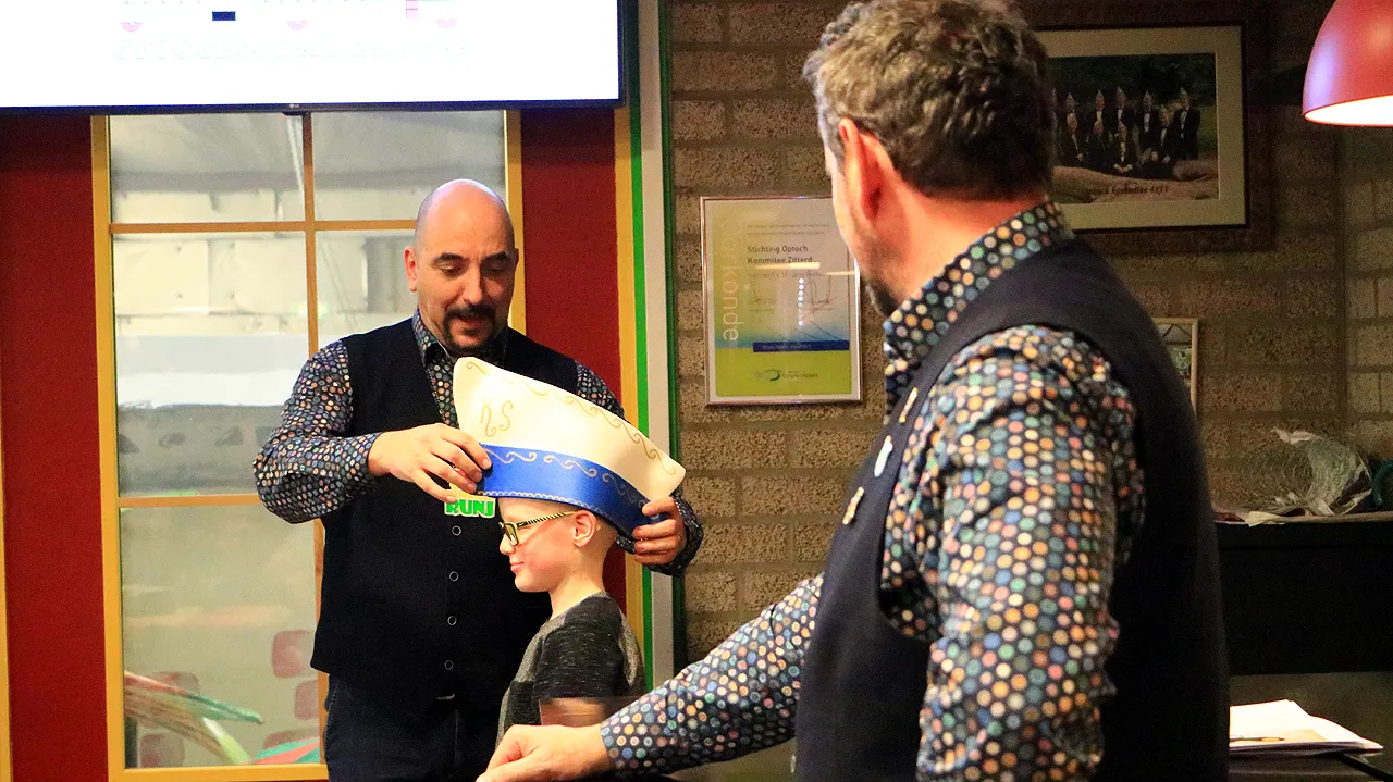 kenjersjurielid geinstalleerd door spik en span