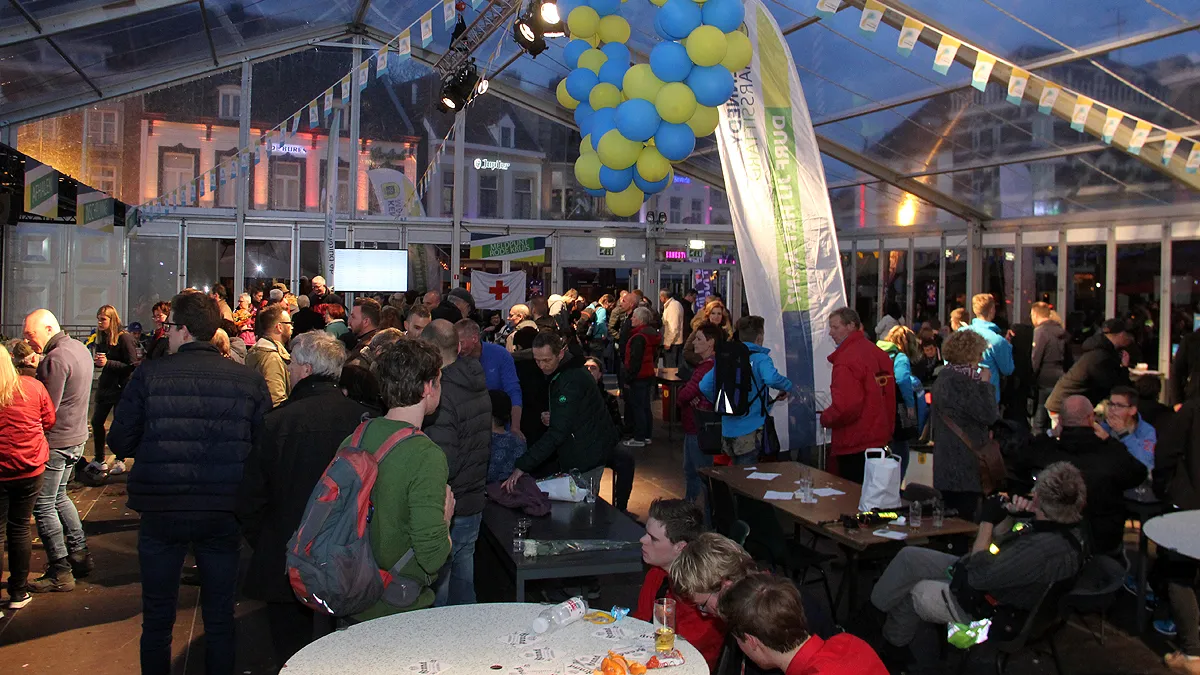 kennedymars markt tent 2