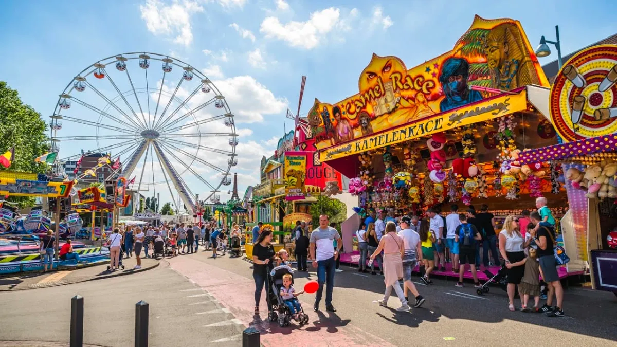 kermis geleen reuzenrad op rijksweg centrum