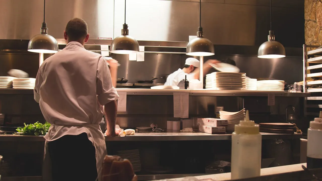 keuken restaurant 2623071 1280