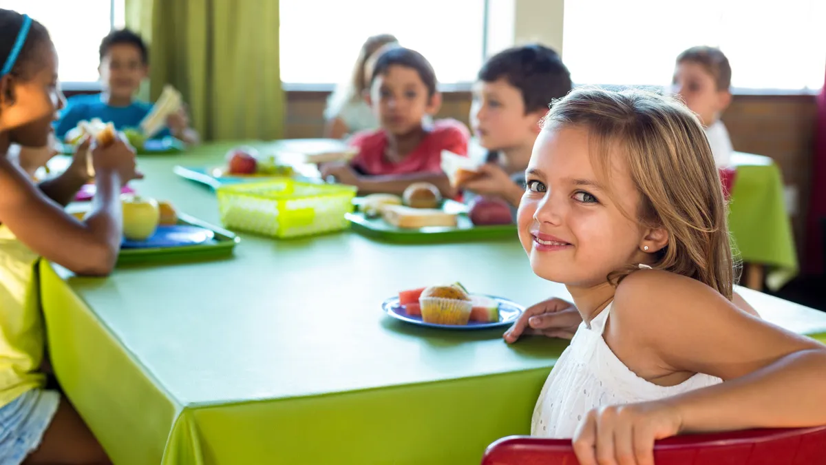 kinderen lunch school