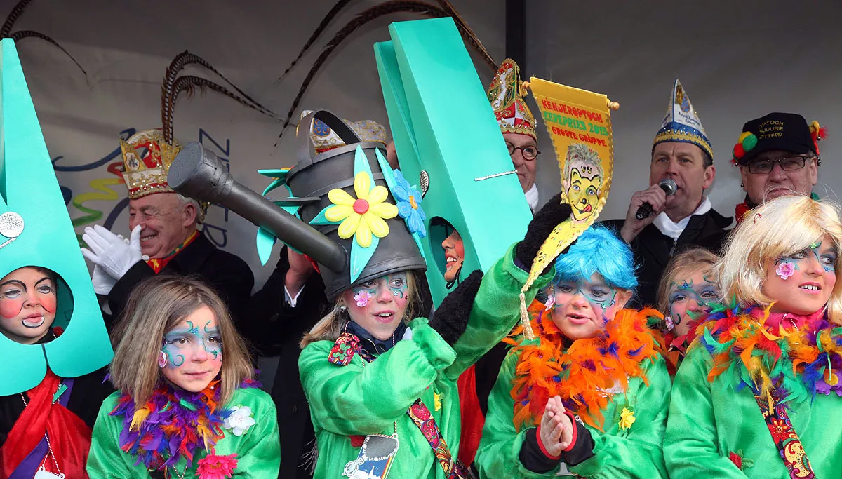 kinderoptocht z ko loedoes 2 2015 td