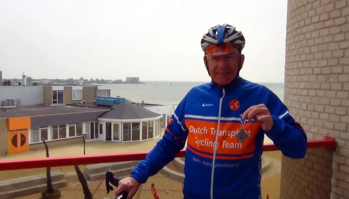 koos van moerkerk met elfstedenkruisje