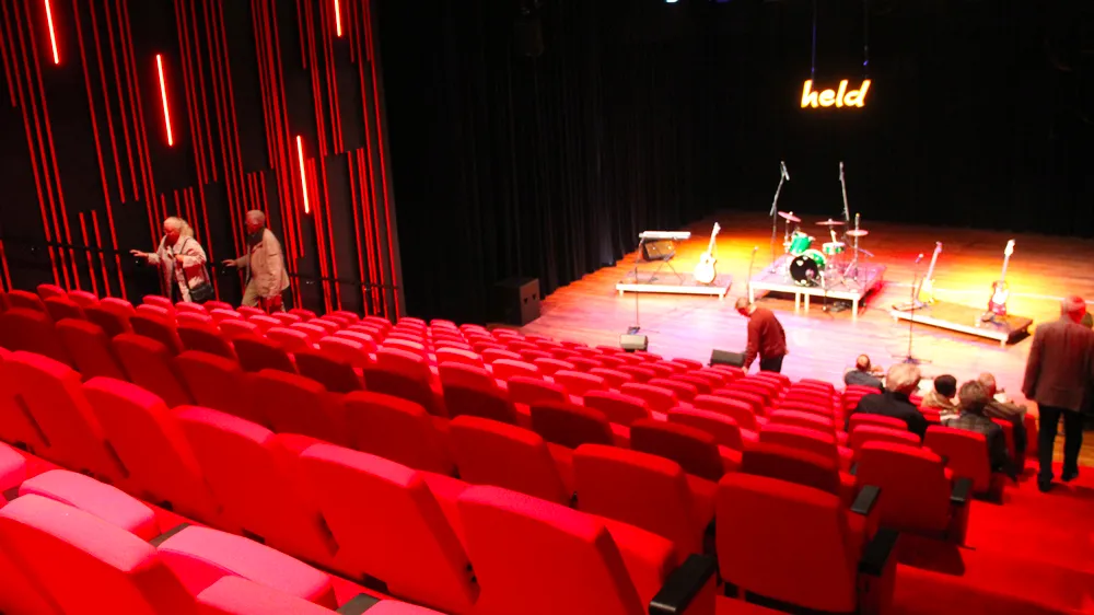 laagland sittard platte zaal