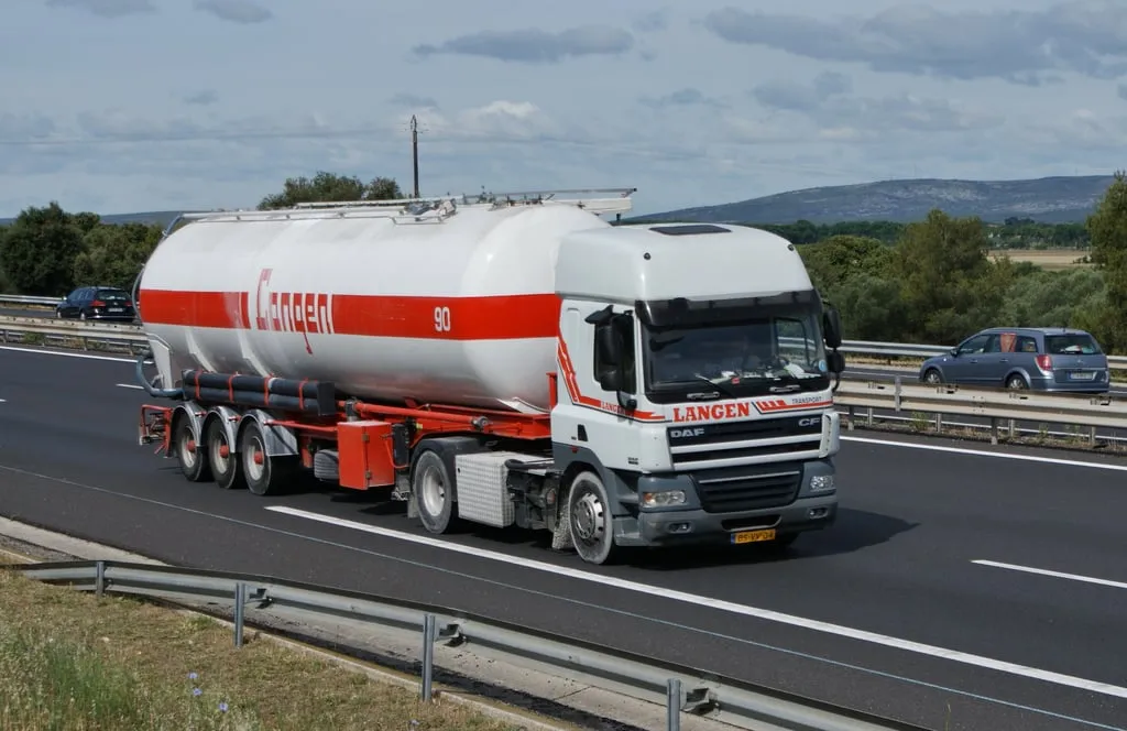 langen transport 6084751305 8fda9b4284 b notrucksnolife langen cc by 20