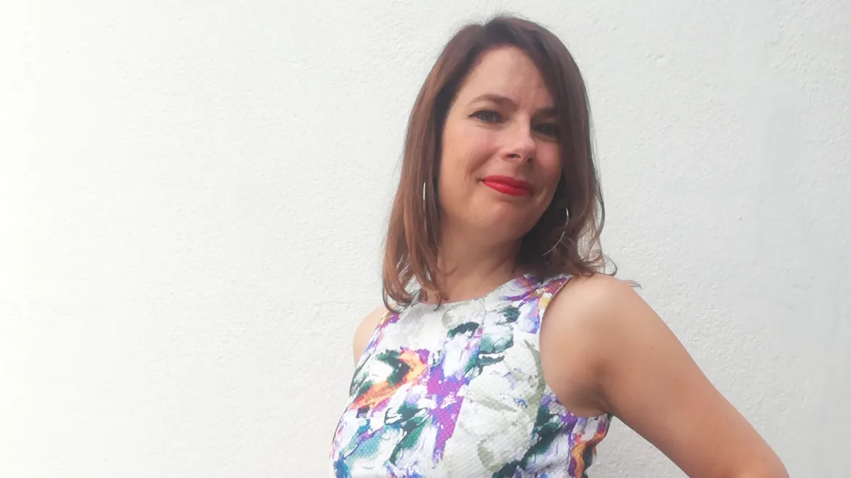 lara theunissen uit slek