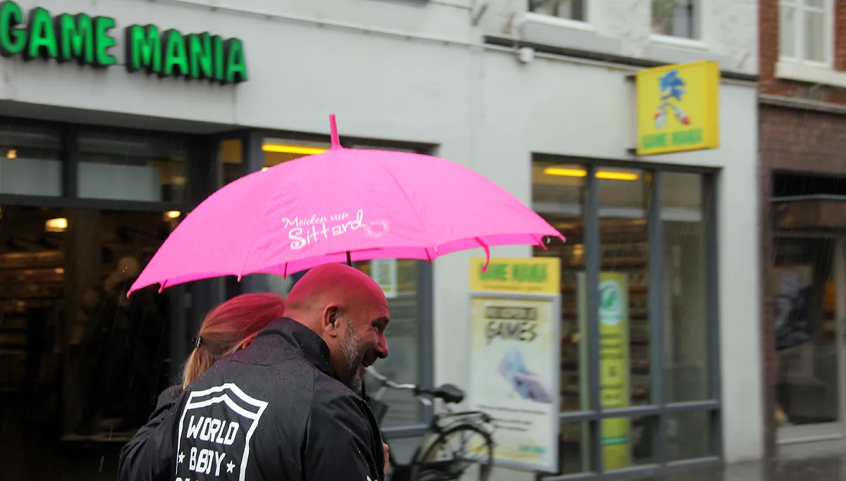 leenparaplu meiden van sittard