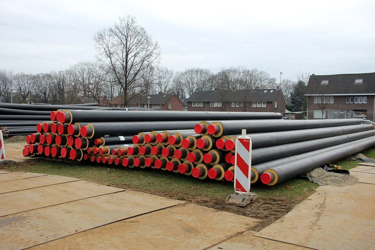 leidingen voor stadsverwarming het groene net in sittard limbrichterveld