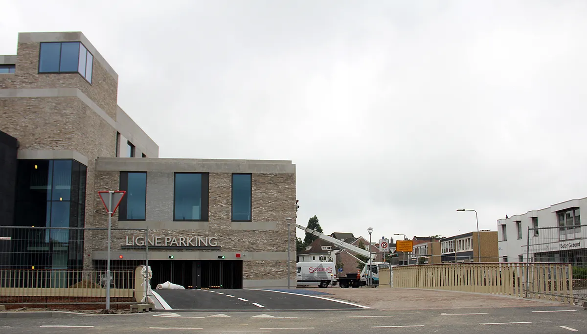 ligne 5 augustus 2016 brug linde naar parking