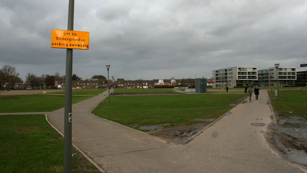 lqo6tqhnu57eqyd5i2l1f1re0 rare bordjes let op parkeergarage aanwezig