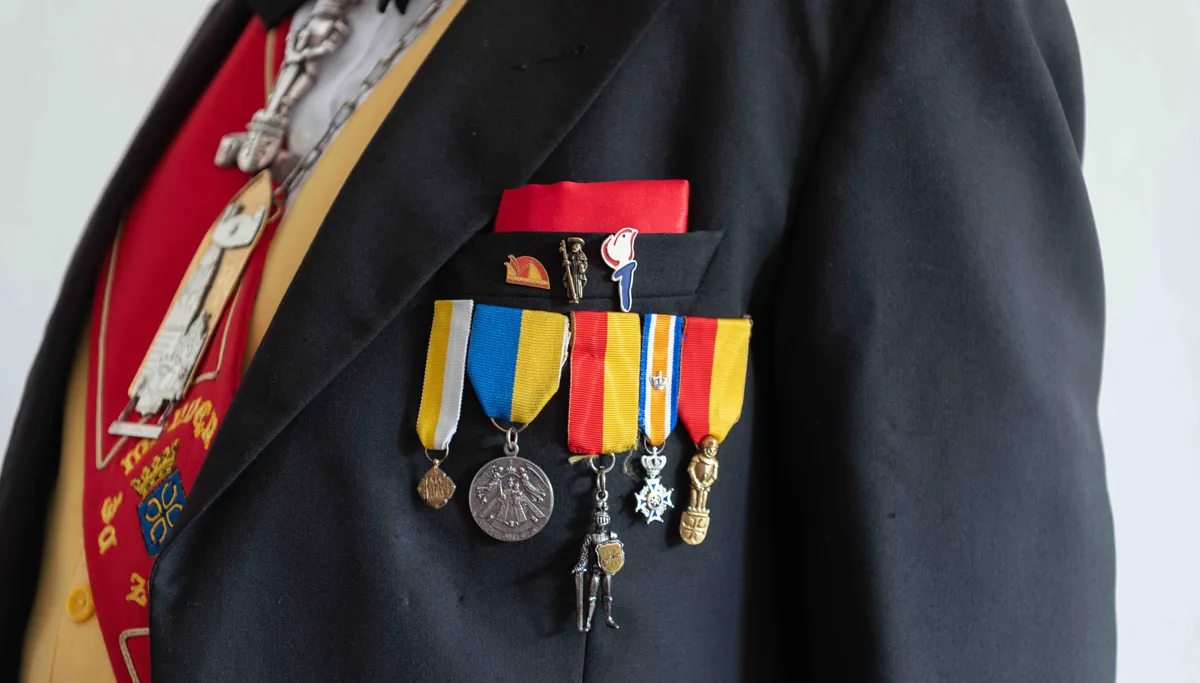 luujvanzitterd campagnebeeld