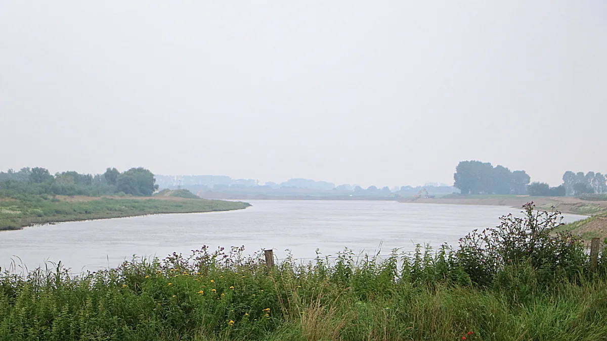 maas bij grevenbicht op 13 juli 2021