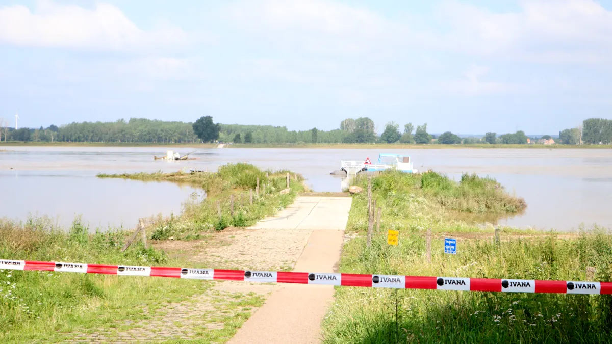 maas bij grevenbicht op 17 juli 2021