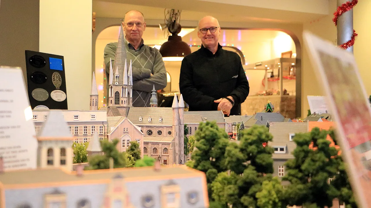 maquette model bouwers bert senden en jack bukkems