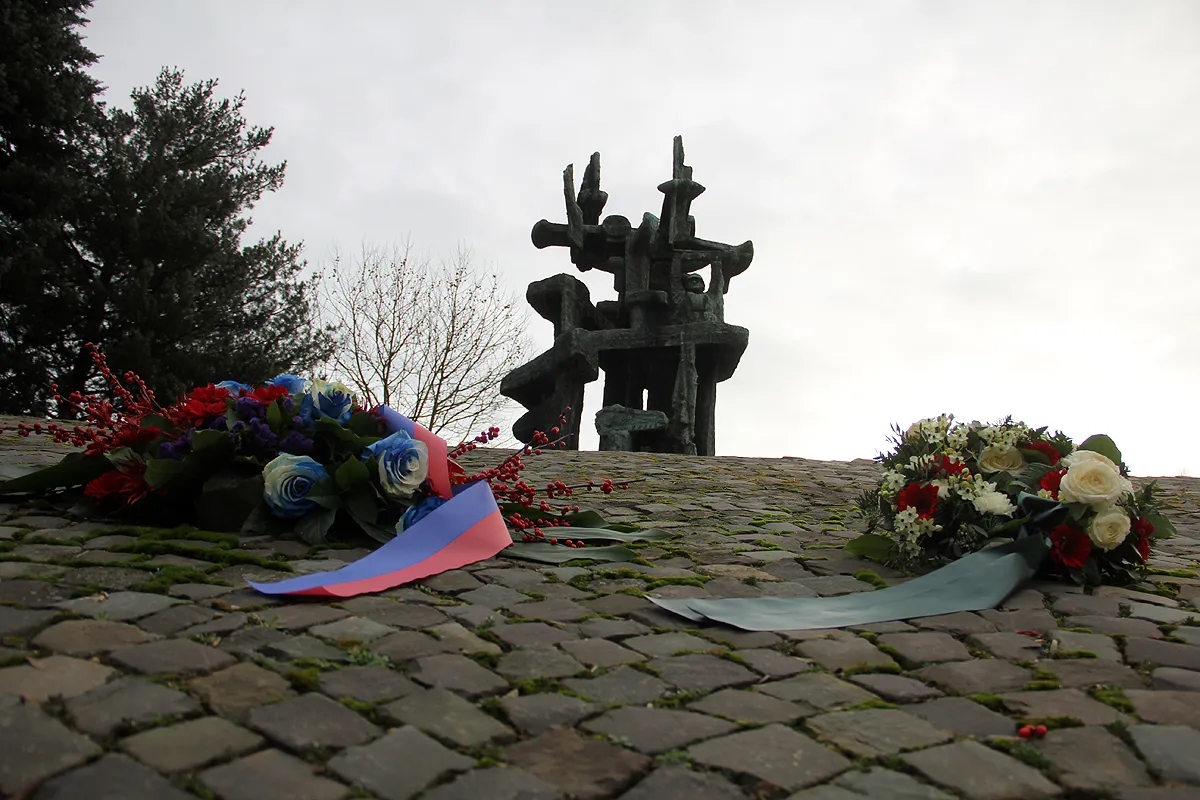 mariniersmonument 3fm sr 2015